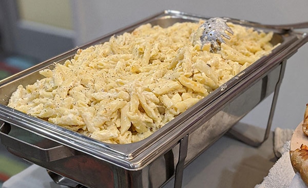 Knolla's Catering Tray with Pasta